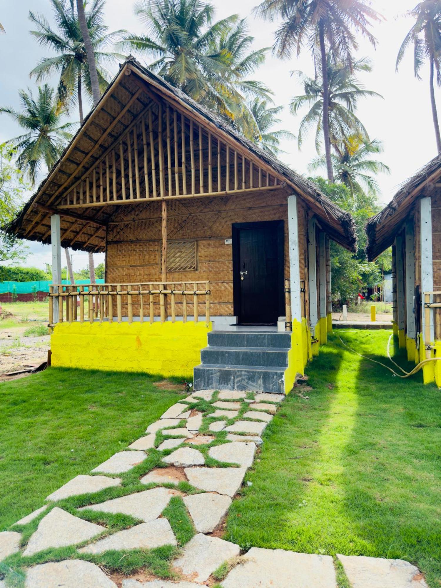 Tamarind Tree Way Side Amenities Hotel Hospet Exterior photo